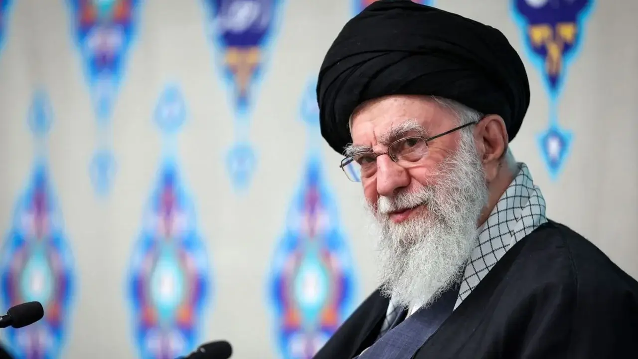 Profil Ayatollah Ali Khamenei